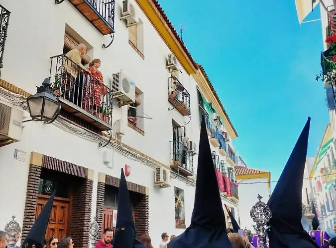 Espacioso De Diseno A 3 Min Renfe Con Parking Privado