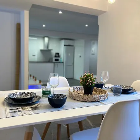 Espacioso De Diseño A 3 Min Renfe. Córdoba