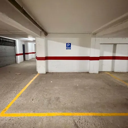 Apartamento Espacioso De Diseno A 3 Min Renfe Con Parking Privado Córdoba