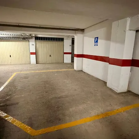Appartement Espacioso De Diseno A 3 Min Renfe Con Parking Privado
