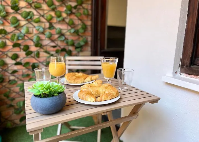 Apartamento Espacioso De Diseno A 3 Min Renfe Con Parking Privado