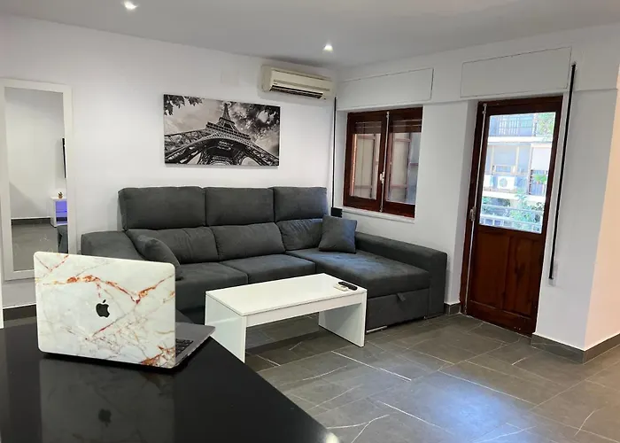 Apartamento Espacioso De Diseno A 3 Min Renfe Con Parking Privado Apartment Córdoba