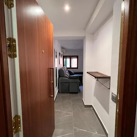 Espacioso De Diseno A 3 Min Renfe. Кордова