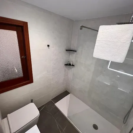 Appartement Espacioso De Diseno A 3 Min Renfe Con Parking Privado