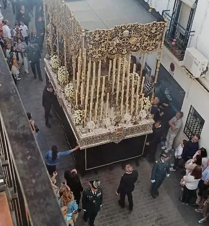 Espacioso De Diseno A 3 Min Renfe. *