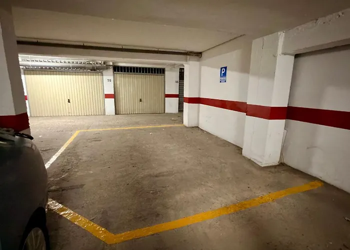 Apartament Espacioso De Diseno A 3 Min Renfe Con Parking Privado